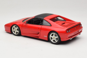 Ferrari F355 GTS Czerwony UT Models 1:18 22111 Metal — zdjęcie 7 z 8