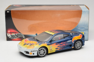 Ferrari 360 Modena Challenge #5 Hot Wheels Purple Fire Livery 1999 Bburago 1:18 29619 Metal — zdjęcie 8 z 8