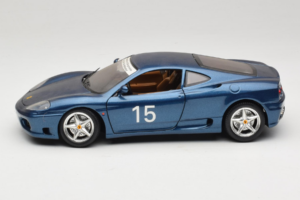 Ferrari 360 Modena #15 Edycja Limitowana Niebieski Metalik Bburago 1:18 3358-F1 Metal — zdjęcie 4 z 8