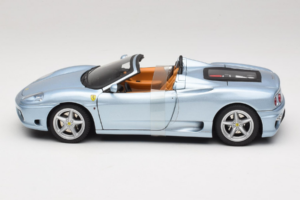 Ferrari 360 Spider Niebieski The Italian Job Hot Wheels 1:18 P9905 Metal — zdjęcie 3 z 6