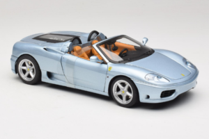 Ferrari 360 Spider Niebieski The Italian Job Hot Wheels 1:18 P9905 Metal — zdjęcie 4 z 6