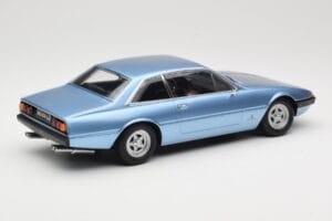 Ferrari 365 GT4 2+2 Niebieski KK-Scale 1:18 KKDC180162 Metal — zdjęcie 2 z 6