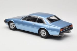 Ferrari 365 GT4 2+2 Niebieski KK-Scale 1:18 KKDC180162 Metal — zdjęcie 5 z 6
