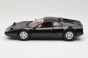 Ferrari 365 GT4/BB Czarny Kyosho 1:18 08173K Metal — zdjęcie 4 z 8
