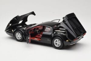Ferrari 365 GT4/BB Czarny Kyosho 1:18 08173K Metal — zdjęcie 5 z 8