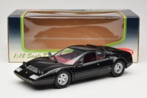 Ferrari 365 GT4/BB Czarny Kyosho 1:18 08173K Metal — zdjęcie 8 z 8