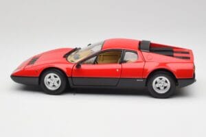 Ferrari 365 GT4/BB Czerwony Kyosho 1:18 08173R Metal — zdjęcie 4 z 8