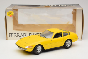 Ferrari 365 GTB/4 Daytona Żółty Techno Giodi 1:18 40011-Y1 Metal — zdjęcie 7 z 7