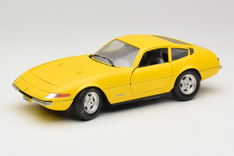 Ferrari 365 GTB/4 Daytona Żółty Techno Giodi 1:18 40011-Y1 Metal