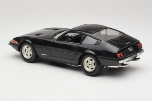 Ferrari 365 GTB/4 Daytona Czarny Techno Giodi 1:18 40011-B2 Metal — zdjęcie 7 z 8