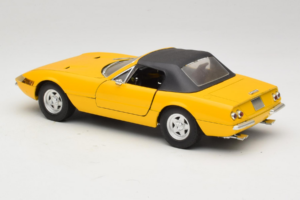 Ferrari 365 GTS Żółty Z Czarnym Dachem Solido 1:18 8018 Metal — zdjęcie 7 z 8