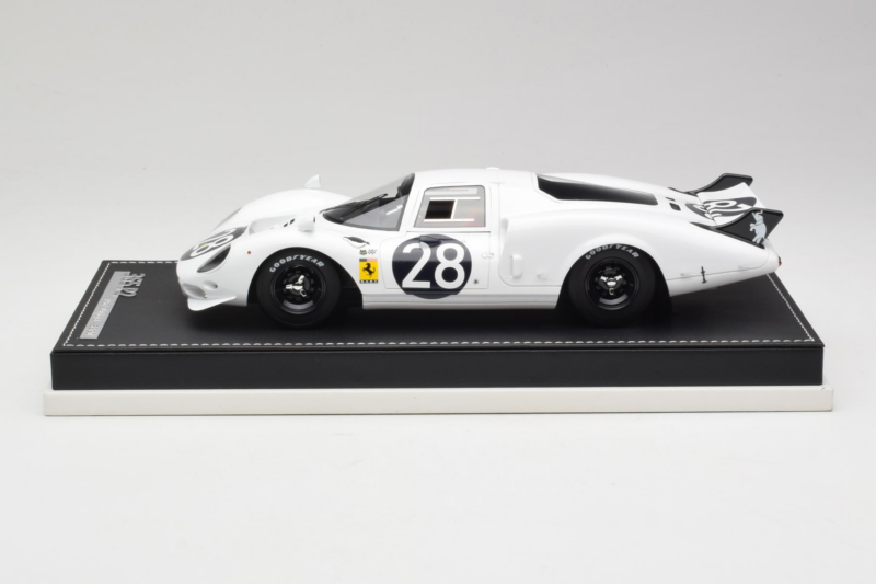 Ferrari 365 P2 #28 M. Gregory / J. Schlesser NART 24 Hours of Daytona 1967 Biały AB Models 1:18 REMC019 Żywica