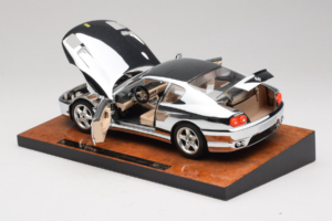 Ferrari 456 GT Chrome Silver Bburago 1:18 3746-R1 Metal — zdjęcie 5 z 8