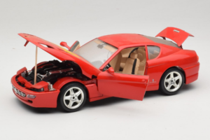 Ferrari 456 GT Ferrari Model Club Czerwony Bburago 1:18 3036-P1 Metal — zdjęcie 2 z 8