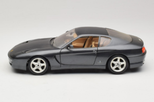 Ferrari 456 GT Szary Metalik Bburago 1:18 3036-G1 Metal — zdjęcie 4 z 8