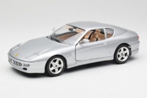 Ferrari 456 GT Srebrny Bburago 1:18 3036-M2 Metal