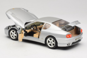 Ferrari 456 GT Srebrny Bburago 1:18 3336-S1 Metal — zdjęcie 5 z 8
