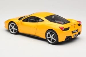 Ferrari 458 Italia Żółty Hot Wheels 1:18 P9894 Metal — zdjęcie 7 z 8