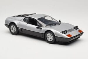 Ferrari 512BB Srebrny Kyosho 1:18 08171S Metal — zdjęcie 6 z 8