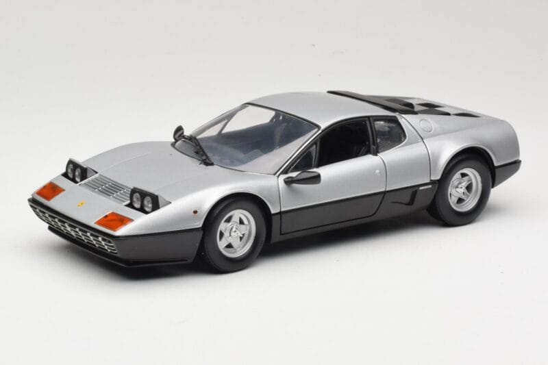 Ferrari 512BB Srebrny Kyosho 1:18 08171S Metal