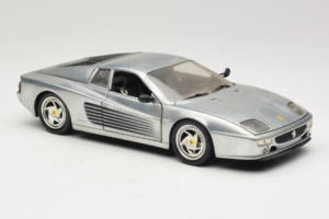 Ferrari 512M Chrome Silver Hot Wheels 1:18 25739 Metal — zdjęcie 6 z 8