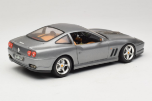 Ferrari 550 Maranello 25 Jahre Ferrari Model Club Srebrny 2. Wersja Bburago 1:18 3064-S1 Metal — zdjęcie 3 z 8