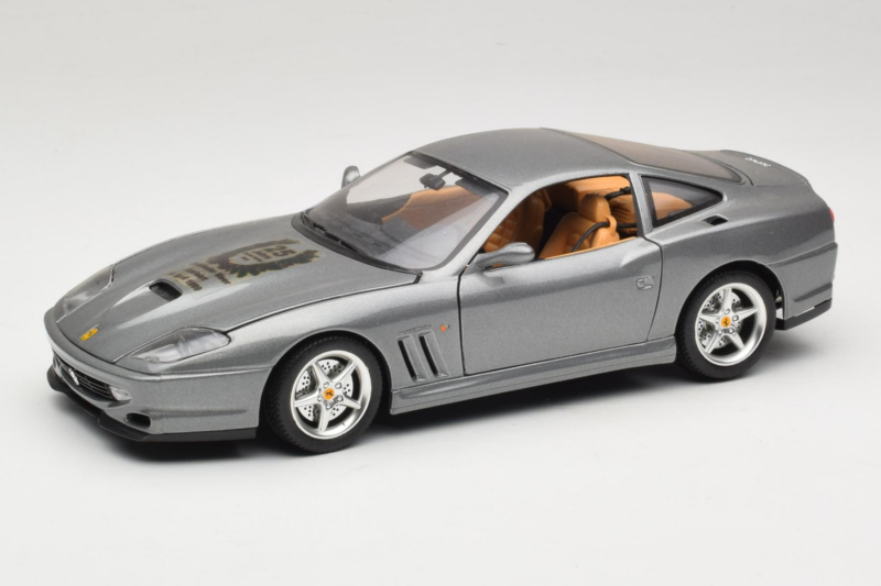 Ferrari 550 Maranello 25 Jahre Ferrari Model Club Srebrny 2. Wersja Bburago 1:18 3064-S1 Metal