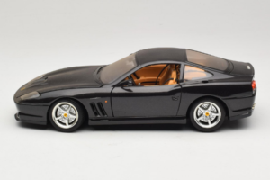 Ferrari 550 Maranello Czarny Metaliczny Bburago 1:18 3344-B1 Metal — zdjęcie 4 z 8