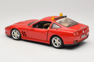 Ferrari 550 Maranello Safety Car Rosso Corsa Bburago 1:18 3064-P1 Metal — zdjęcie 7 z 8