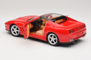 Ferrari 575M Superamerica Czerwony Hot Wheels 1:18 J2858 Metal — zdjęcie 5 z 8