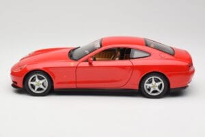 Ferrari 612 Scaglietti Rosso Corsa Hot Wheels 1:18 B6047 Metal — zdjęcie 4 z 8