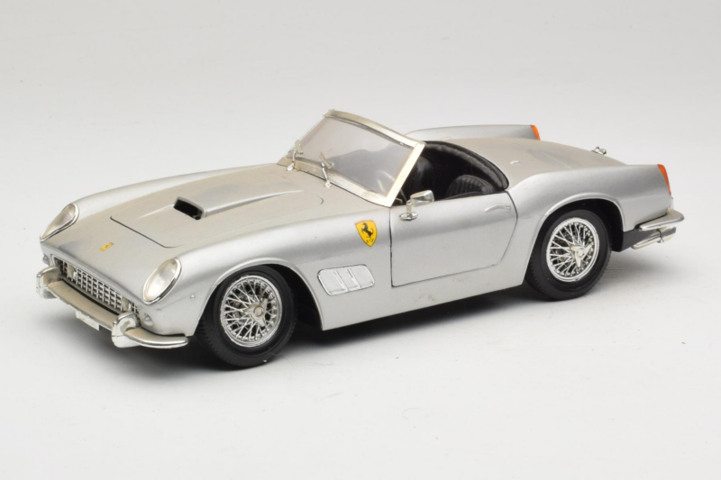 Ferrari California Kabriolet Srebrny Tonka 1:18 01109-S1 Metal