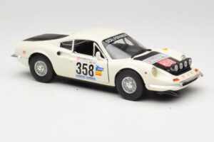 Ferrari Dino 246 GT Biały Anson 1:18 3580 Metal — zdjęcie 6 z 8