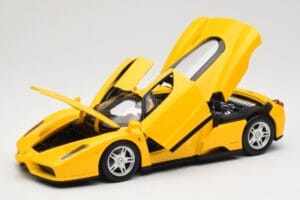 Ferrari Enzo Żółty Hot Wheels 1:18 C1550 Metal — zdjęcie 2 z 8