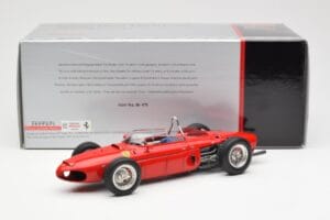 Ferrari Dino 156 Sharknose F1 1961 CMC 1:18 M-078 Metal — zdjęcie 6 z 6