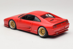 Ferrari F355 Berlinetta Czerwony Z Niestandardowymi Złotymi Felgami UT Models 1:18 180074020-P5 Metal — zdjęcie 7 z 8