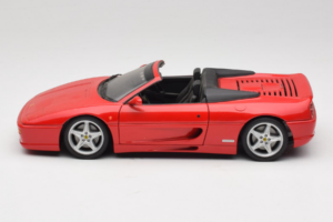 Ferrari F355 Spider Czerwony UT Models 1:18 180074030-P1 Metal — zdjęcie 4 z 7