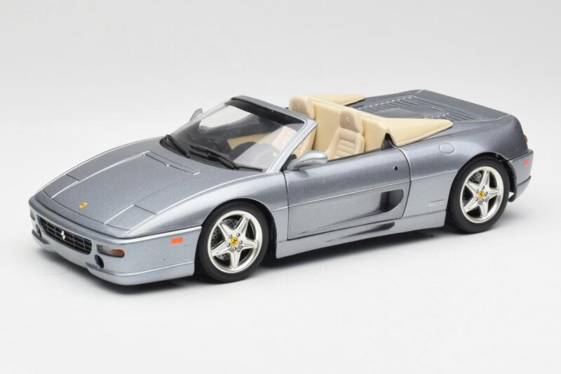 Ferrari F355 Spider Srebrny Hot Wheels 1:18 23907-M1 Metal