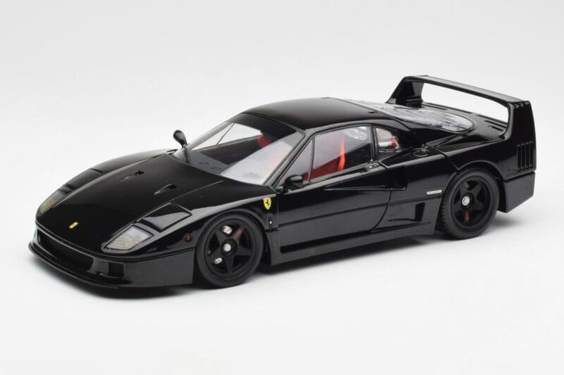 Ferrari F40 Czarny Kyosho 1:18 08416BK Metal