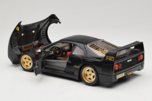 Ferrari F40 Czarny ze Złotymi Kołami Bburago 1:18 3032-B2 Metal — zdjęcie 5 z 8
