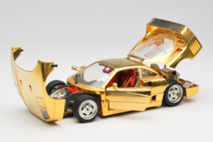 Ferrari F40 Chrome Gold Limited Edition 250 pcs Bburago 1:18 3332-G1 Metal — zdjęcie 2 z 8