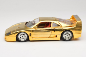 Ferrari F40 Chrome Gold Limited Edition 250 pcs Bburago 1:18 3332-G1 Metal — zdjęcie 4 z 8