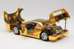 Ferrari F40 Chrome Gold Limited Edition 250 pcs Bburago 1:18 3332-G1 Metal — zdjęcie 5 z 8