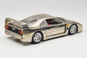 Ferrari F40 Chrome Silver Bburago 1:18 3401 Metal — zdjęcie 3 z 8