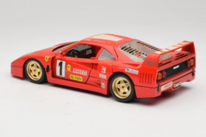 Ferrari F40 Evoluzione #1 Pirelli Czerwony 1992 Bburago 1:18 3042-P1 Metal — zdjęcie 7 z 8
