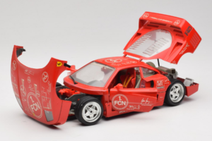 Ferrari F40 Evoluzione FC Nürnberg Special Edition Czerwony Bburago 1:18 3042-FCN Metal — zdjęcie 2 z 8