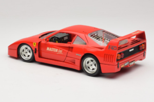 Ferrari F40 Evoluzione Czerwony Master Line Bburago 1:18 3042-M1 Metal — zdjęcie 7 z 8