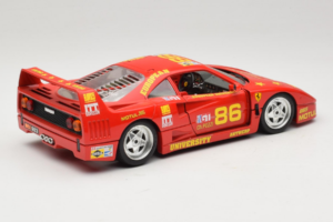 Ferrari F40 LM #86 Ch. Pozzi IMSA 24 Hours of Le Mans 1985 Czerwony Bburago 1:18 3332-P6 Metal — zdjęcie 3 z 8