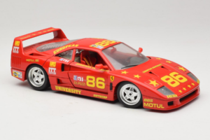 Ferrari F40 LM #86 Ch. Pozzi IMSA 24 Hours of Le Mans 1985 Czerwony Bburago 1:18 3332-P6 Metal — zdjęcie 6 z 8