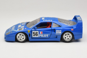 Ferrari F40 Pilot #56 Niebieski Bburago 1:18 3332-BL1 Metal — zdjęcie 4 z 8